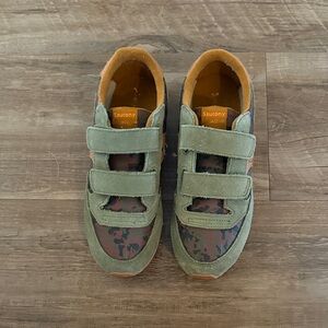 Boys Saucony Camo Shoes - Size 2.5